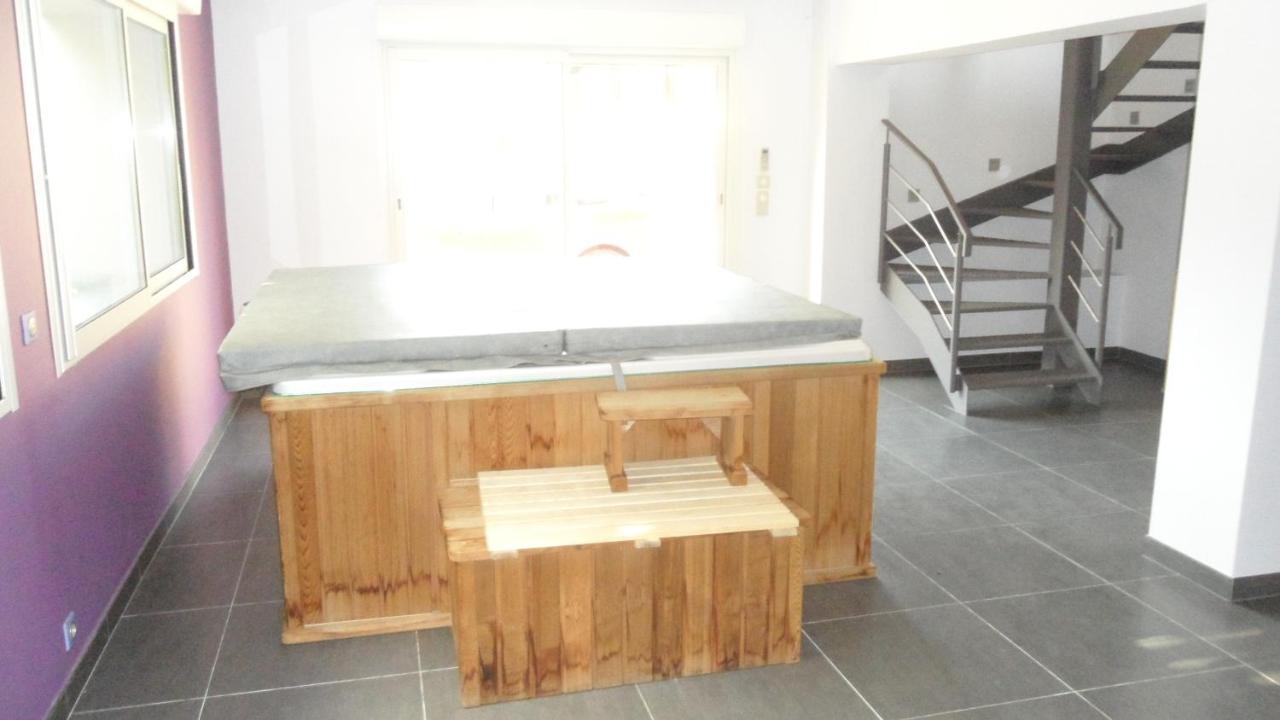 Montacher Villa Dikaria מראה חיצוני תמונה